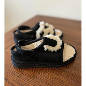 Ugg Fur Logo Sandals Toddler Size 12 Black Sherpa Cream Logo